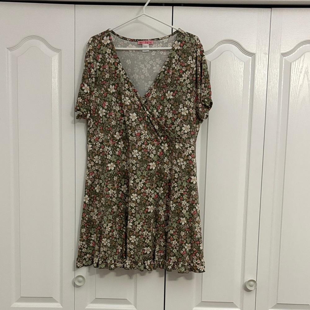 Hot Kiss Floral Wrap Dress - Green and White